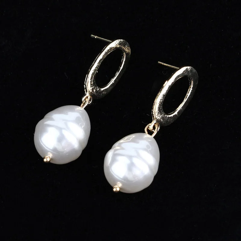 10726565649_1626211359
