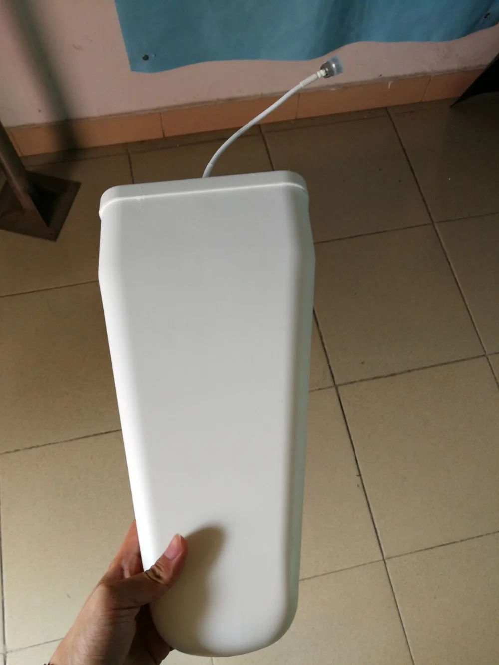 12dBi مكاسب كبيرة 698 ~ 2700 mhz هاتف محمول إشارة الداعم هوائي GSM 3G 4G LTE سجل الدوري الخارجية خارج هوائي ل مكرر