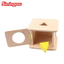 Montessori para todos – Caja de madera con pieza triangular