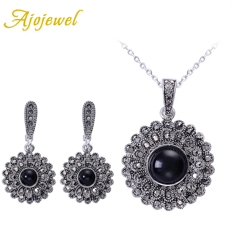 

Ajojewel Black Flower Rhinestone Jewelry Necklace Earrings Set 2016 New Vintage Retro ResinJewelry Sets For Women