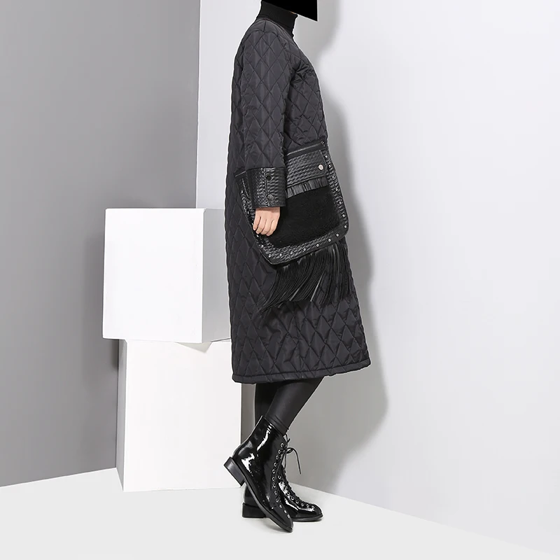 2018 Winter Women Oversize Long Black Parka Big PU Pocket With Fringes V Neck Female Warm Thick Jacket Coat manteau femme 3015