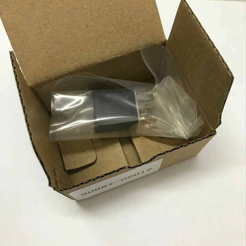 Автомобильные аксессуары Автозапчасти реле OEM 90987 02012 156700 0870 9098702012