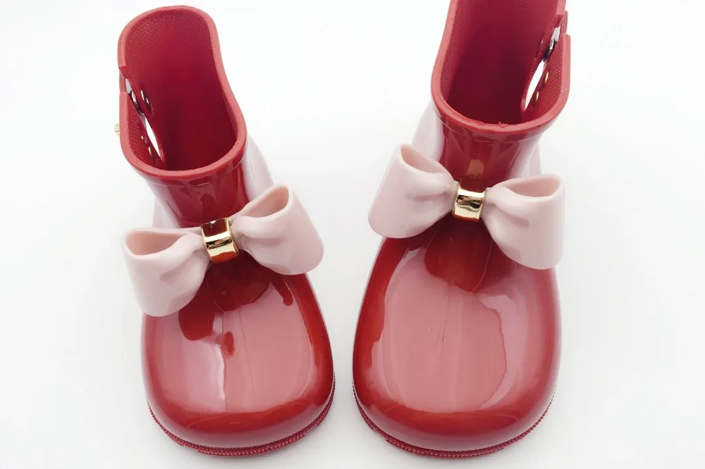 Мини крем запах девушки дождь Сапоги и ботинки для девочек Детские Todder 1-8years лук очаровательны для девочек модные ботинки Нескользящие Водонепроницаемая Обувь Sapato