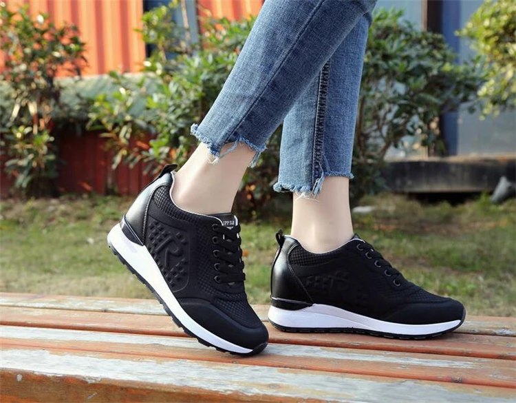 Женская обувь для бега, увеличивающая рост; женская уличная спортивная обувь для бега; обувь для тренировок на толстой подошве для девушек и студентов; обувь на плоской подошве для бега