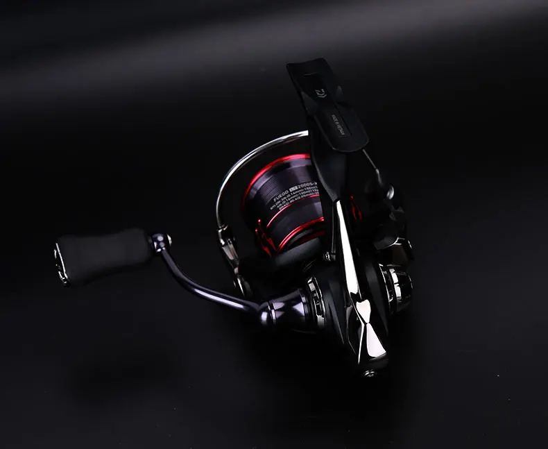 Daiwa Fuego LT 1000D 2000D 2500 3000-C 4000D-C 5000D-C 6000D Спиннинг рыболовная Катушка углеродистой светильник Материал Корпус-LT