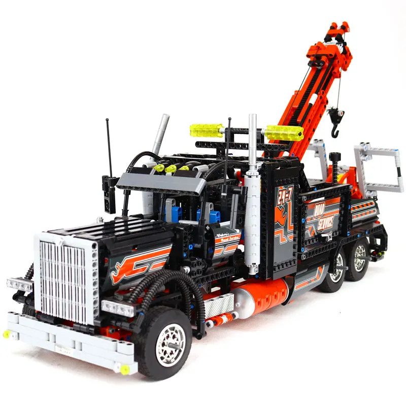 

LEPIN 20020 1877pcs technic series The American heavy container trucks Model Building blocks Bricks Compatible Toy 8285