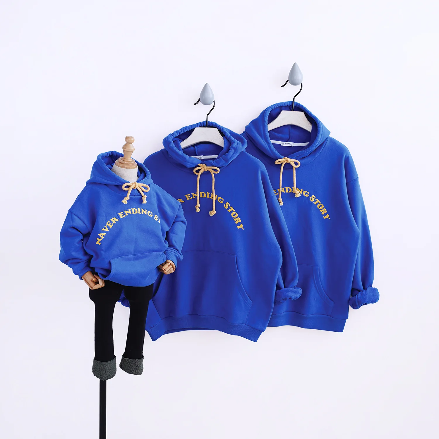 

Family Look Letter Printing Hooded Sweatshirt Father Kid Mom Matching Clothes Boys Girls Casual Hoodies Mommy and Me Clothes Top