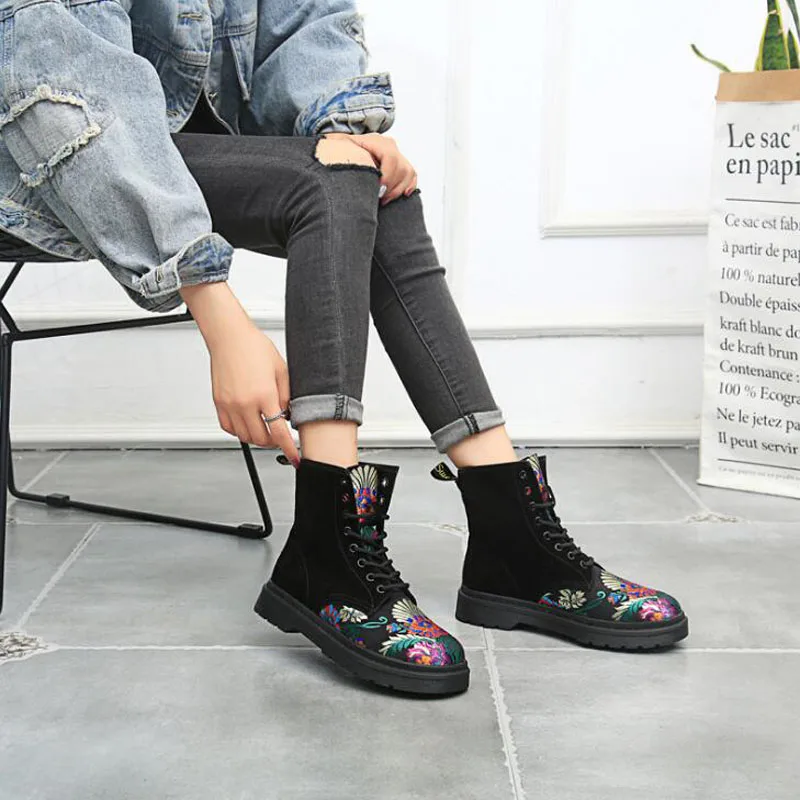 women boot16