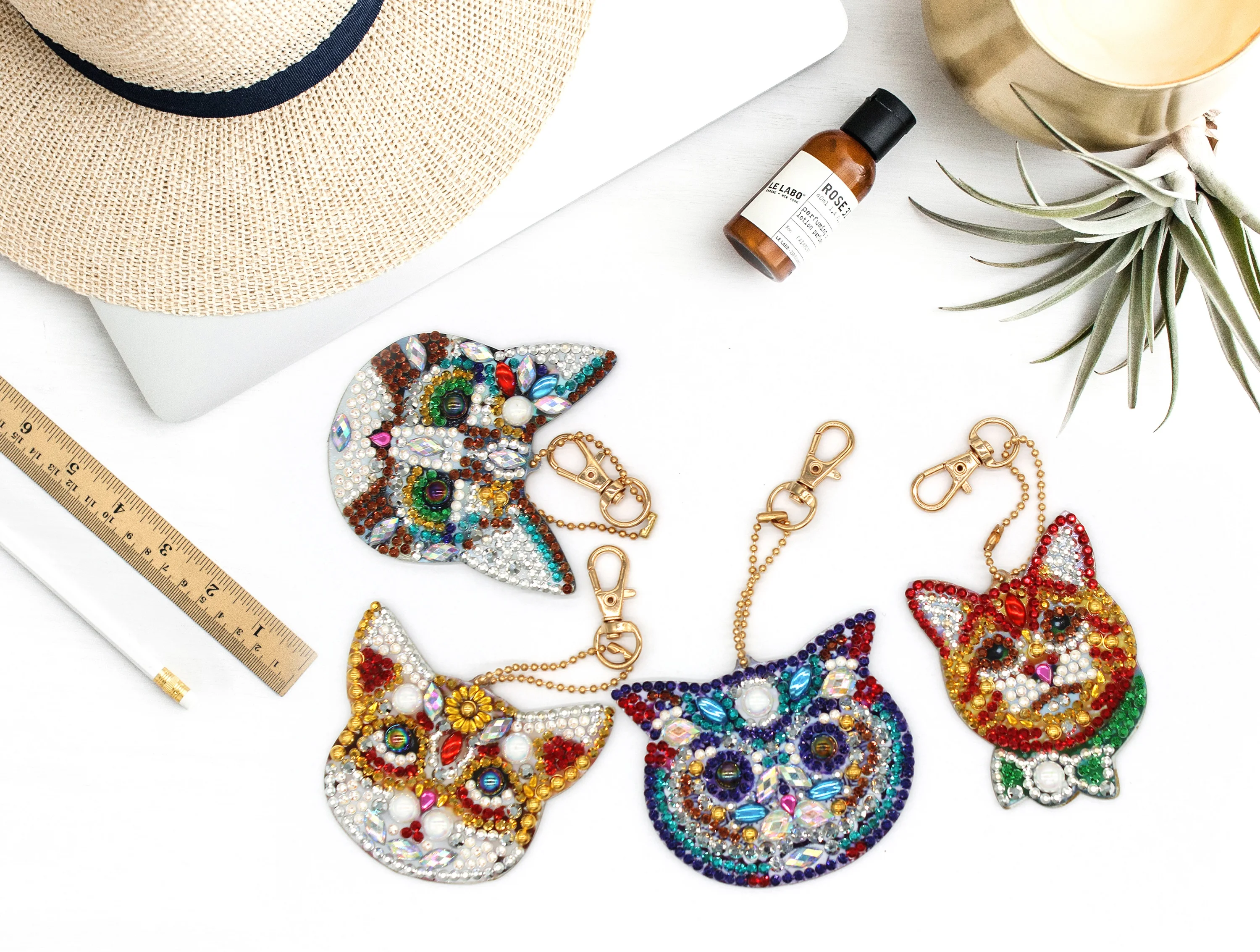 

5D DIY Diamond painting 4pcs/set Keychain pendant Cross Stitch Diamond Embroidery Pattern Rhinestone YSK023