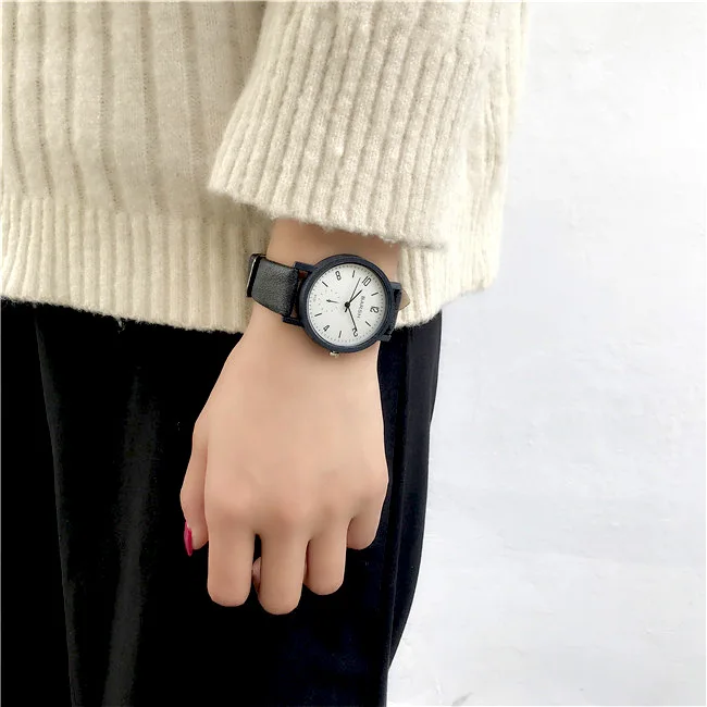 Простой дизайн влюбленных Кварцевые часы в стиле ретро наручные часы модные повседневные мужчины женщины пары часы с матовым винтажный кожанный ремешок - Цвет: Men black