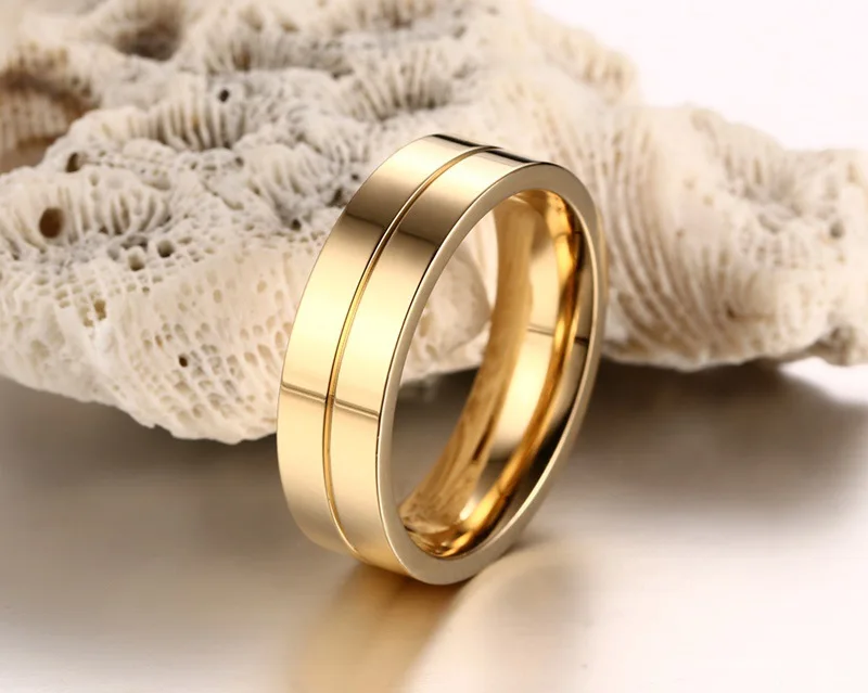 Recommend Top Quality Stainless Steel Gold Color Cubic Zircon Rings For Women Charm Men Ring Wedding Engagement Couple Jewelry