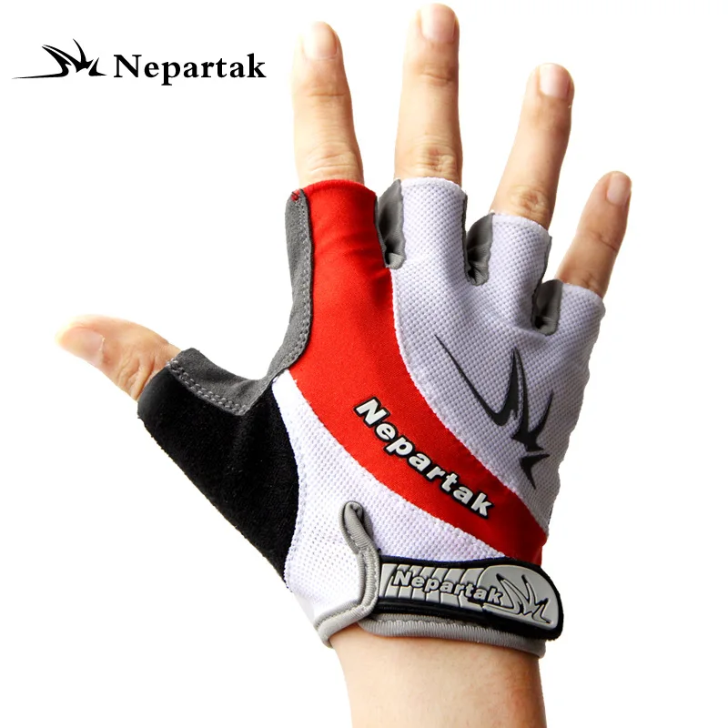 

New bicycle mountain bike riding equipment men and women riding gloves half finger palm rest gloves