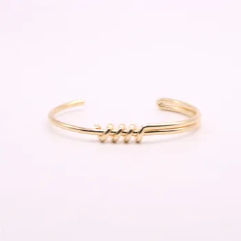 

Smooth circle bangles for girls Twisted lines women bangles and