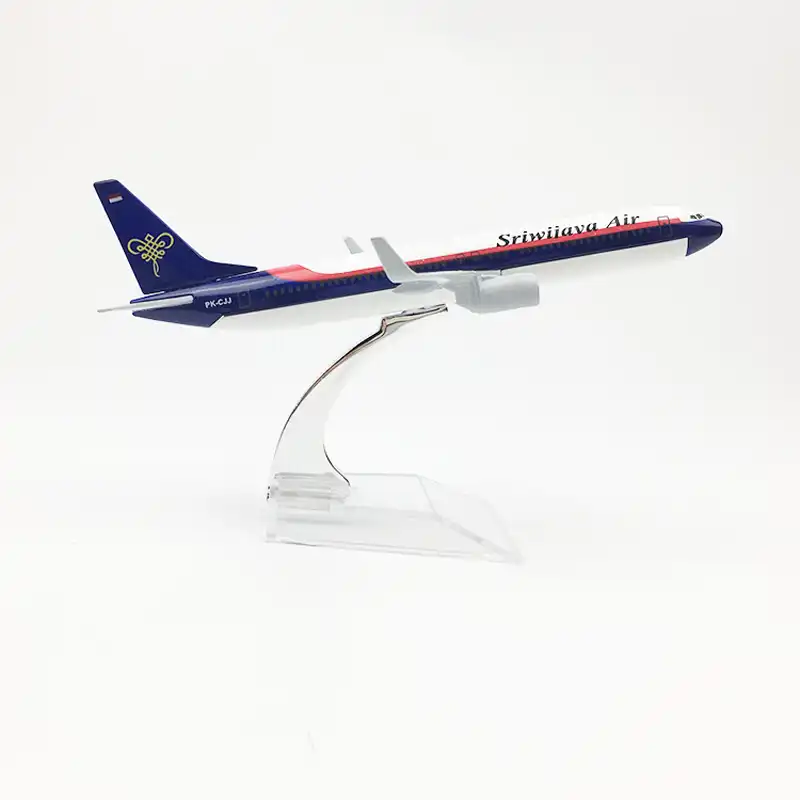 boeing 737 toy