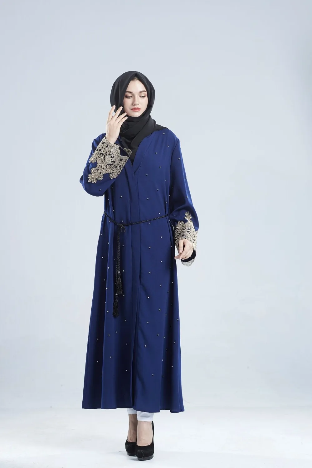 Мусульманских взрослых кружевное с вышивкой Абая арабских Мода Турции Ближний Восток бисером кардиган платья Музыкальные халат Рамадан