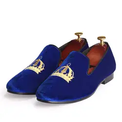 Свадебные мужские туфли слипоны круглый носок Для мужчин обувь с вышивкой бархатные Лоферы синий обувь удобные красные обувь с мягкой