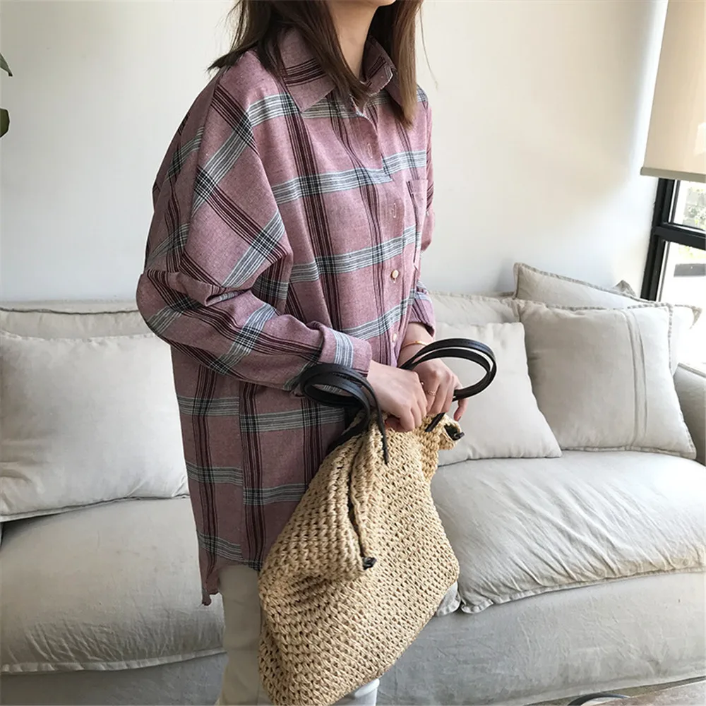Big Loose women plaid blouses shirts 2018 Women Office Air Conditioner Blouse Shirt Female Outerwear Casual Pocket Shirts (27)