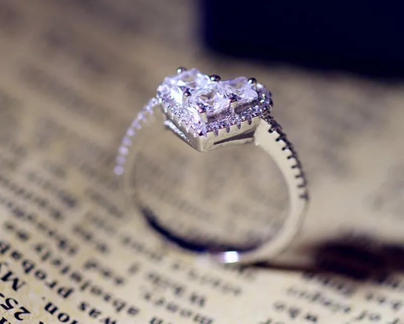 4427645545_850876792