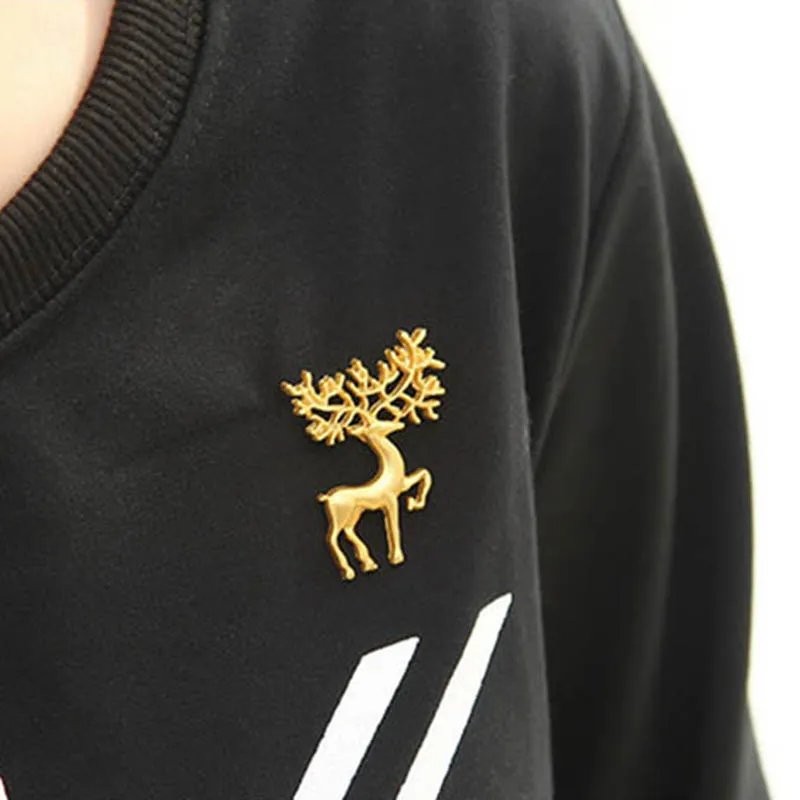 

Europe and the United States frosted matte gold elk vintage art brooch