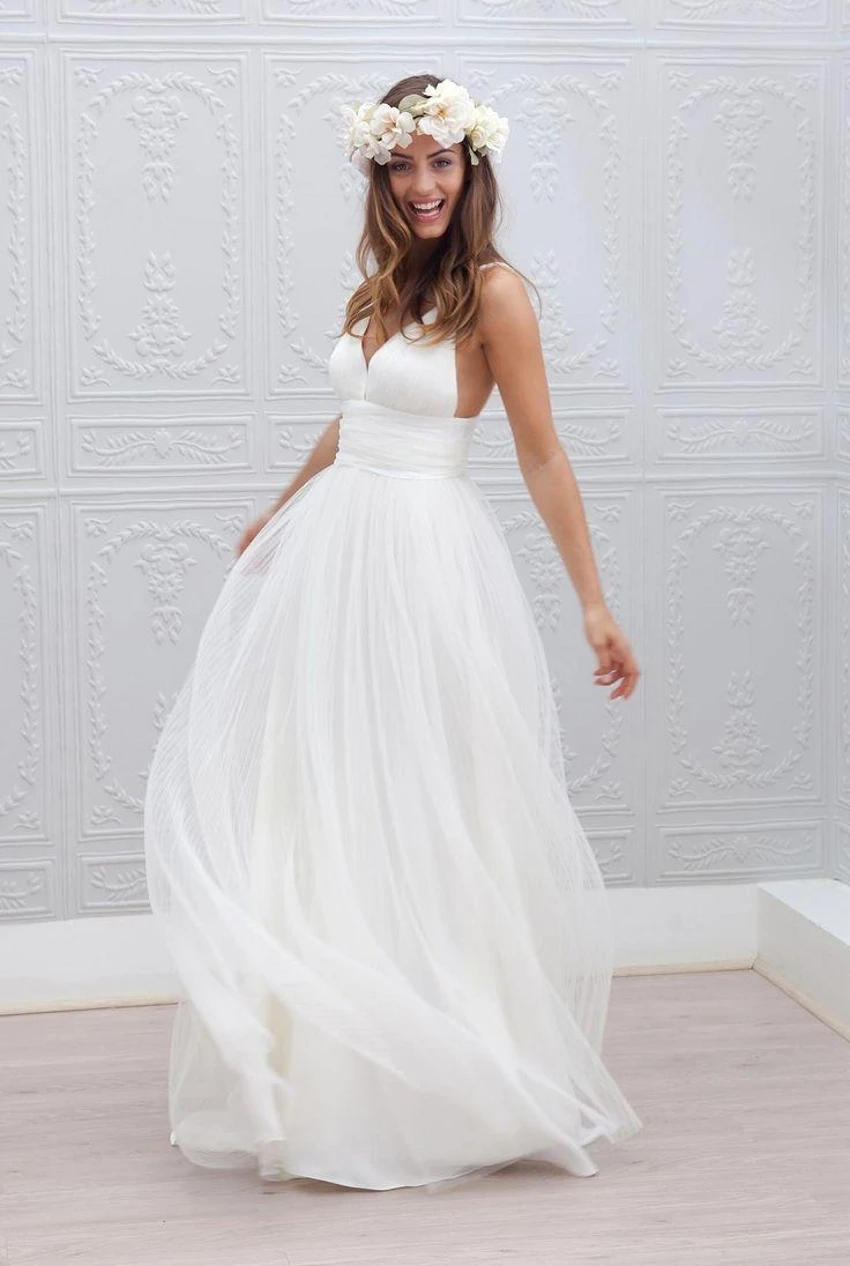 2015 Beach Wedding Dresses Cheap V Neck Spaghetti Strap Pleats Wedding