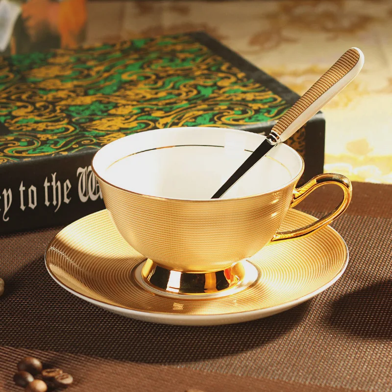 Европейский стиль позолоченный Coaster Demitasse коврик для чашки с чаем керамическая кофейная чашка и блюдце набор фарфоровая посуда для напитков кружка королевская кость Китай