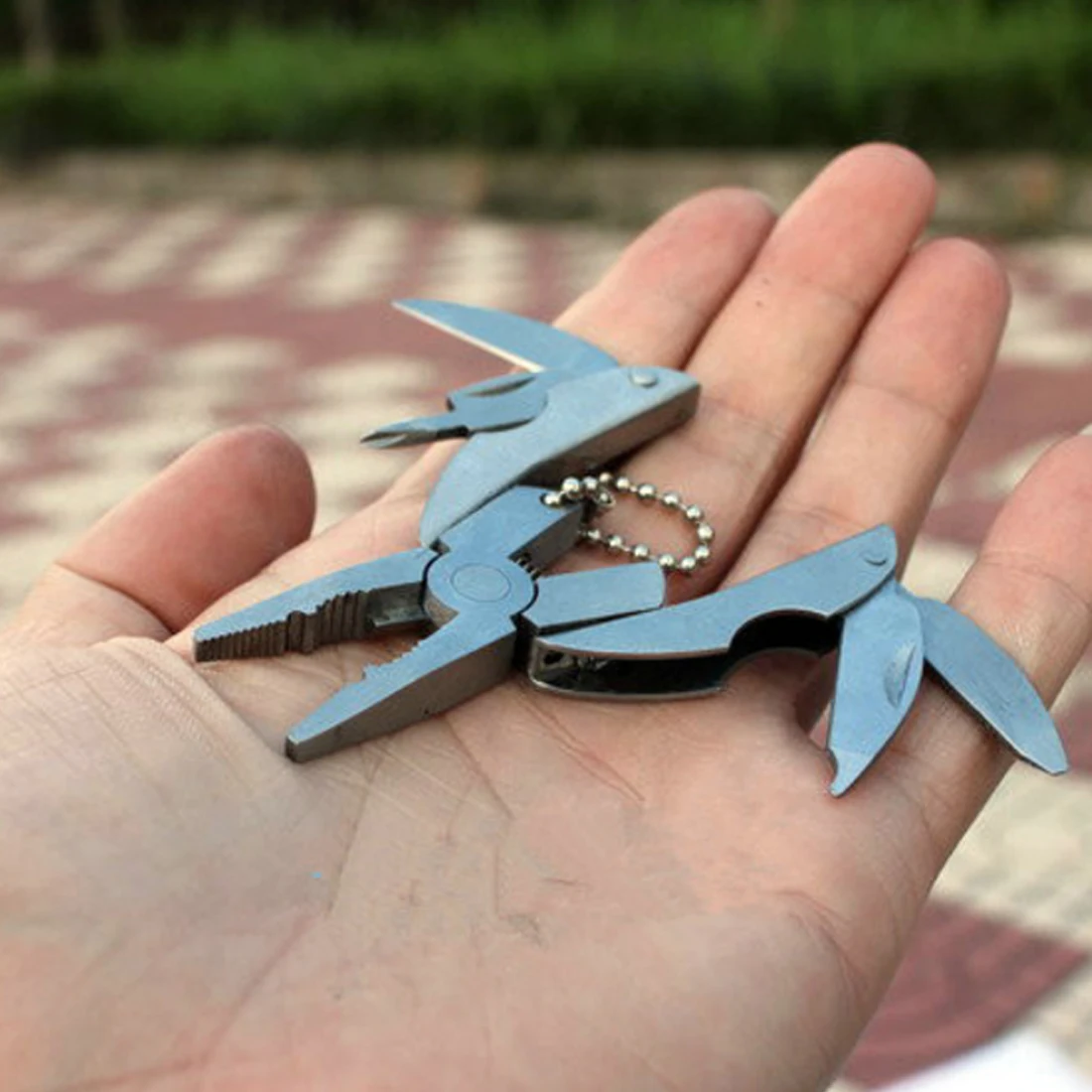 

Outdoor Hiking Tool Mini Folding Muilti-functional Plier Clamp Keychain Pocket Multitools Outdoor