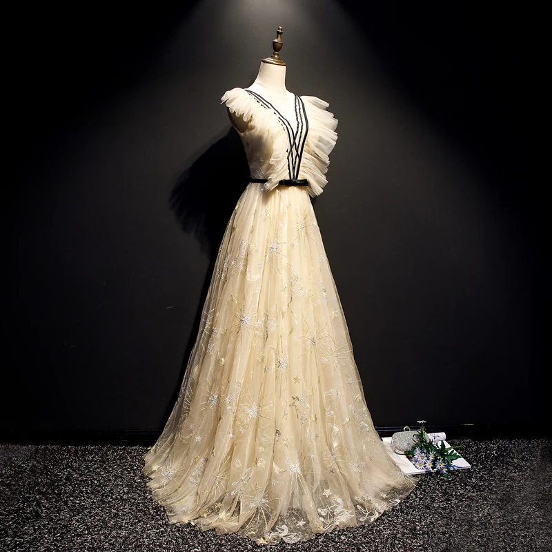 

champagne ruffled black bowtie gown Medieval dress Renaissance gown royal dress Victoria dress/princess cosplay Belle Ball