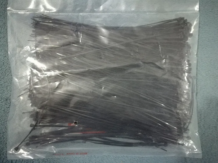 2973379895_2069900959