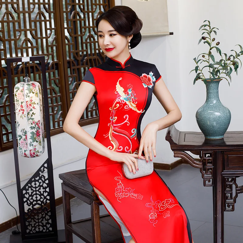 Женское длинное платье Qipao традиционное атласное шелковое китайское с коротким