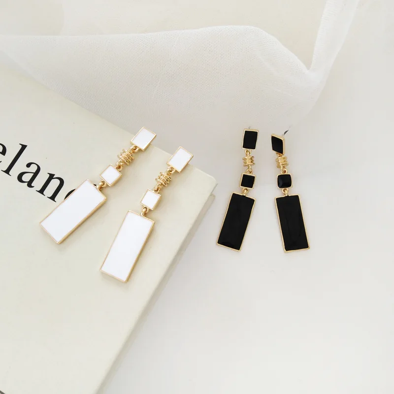 

Simple Women Square Clip on Earrings without Piercing Minimalist Geometric Rectangle Slice No Ears Hole Clips Earrings