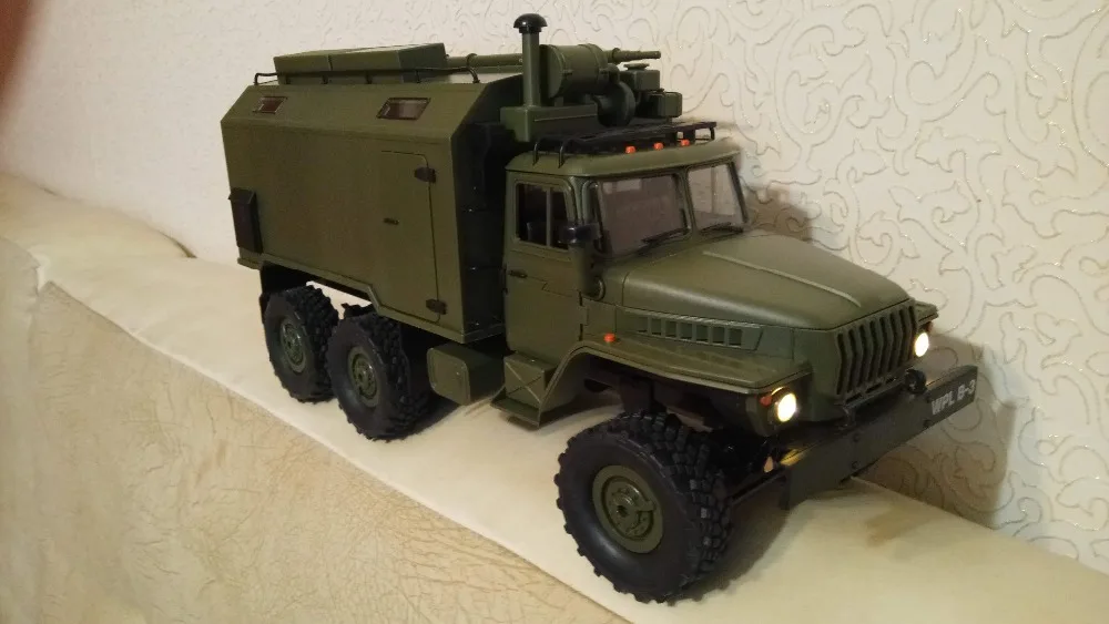 Радиоуправляемый автомобиль военный грузовик WPL B36 советская Урал 1/16 2,4G 6WD Рок Гусеничный командный Коммуникационный автомобиль RTR мальчик игрушка авто армейские грузовики