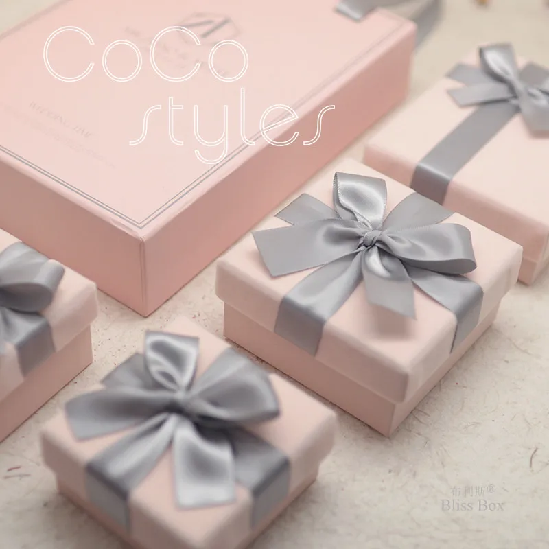 

Cocostyles custom blank high end square velvet box with ribbon for fancy wedding candy favor gift box