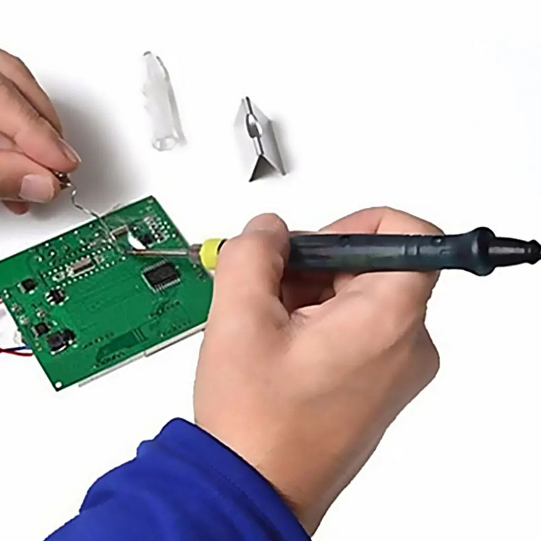 

DC 5V 8W Portable Electric Soldering Iron USB Powered Welding Solder Rework Station Heating Pen Tips Hand Repair Tool