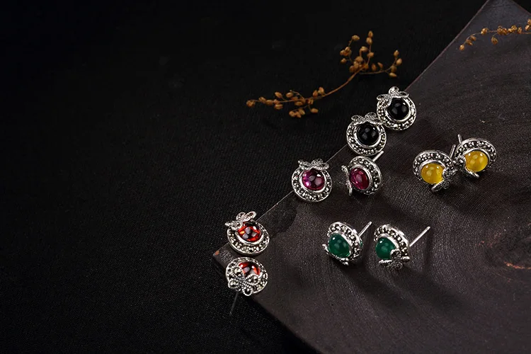 4412563776_1181238896