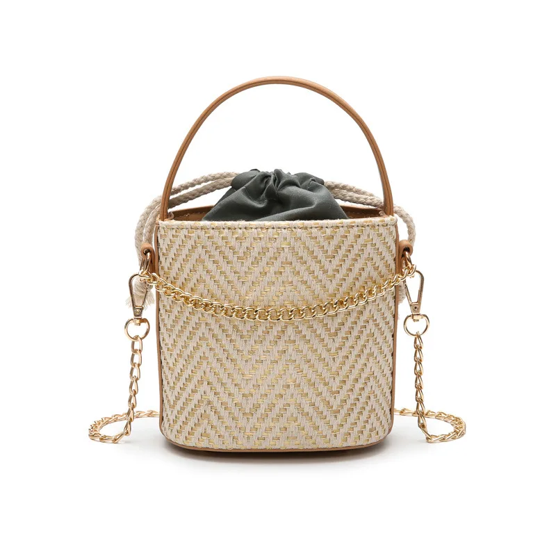 

2019 new straw Daily woven lady handbags hot for women bags with wallet beach bag braided solid Bucket bag with one shoulder