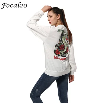 

Focal20 Harajuku Women Back Snake Print T-shirt Long Sleeve Graffiti Letter Print Oversize T Shirt Tee Top Streetwear
