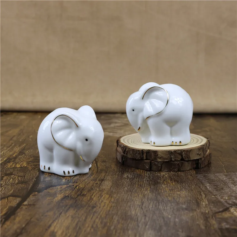 

Modern Abstract Porcelain Elephant Lovers Sculpture Handmade Ceramics Mascot Animal Statue Decoration Gift and Craft Ornament