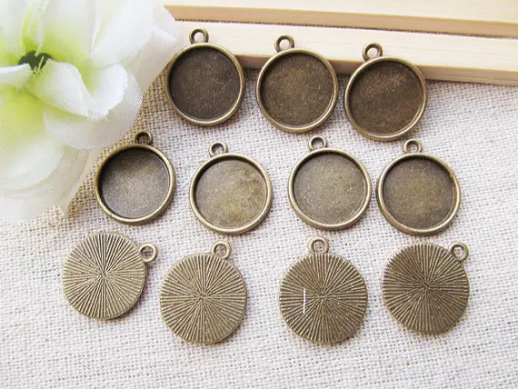 

Antique bronze Round Frame Base Setting Tray Pendant/Hanging Charm/Finding,fit 14mm Cabochon/ Picture /Cameo