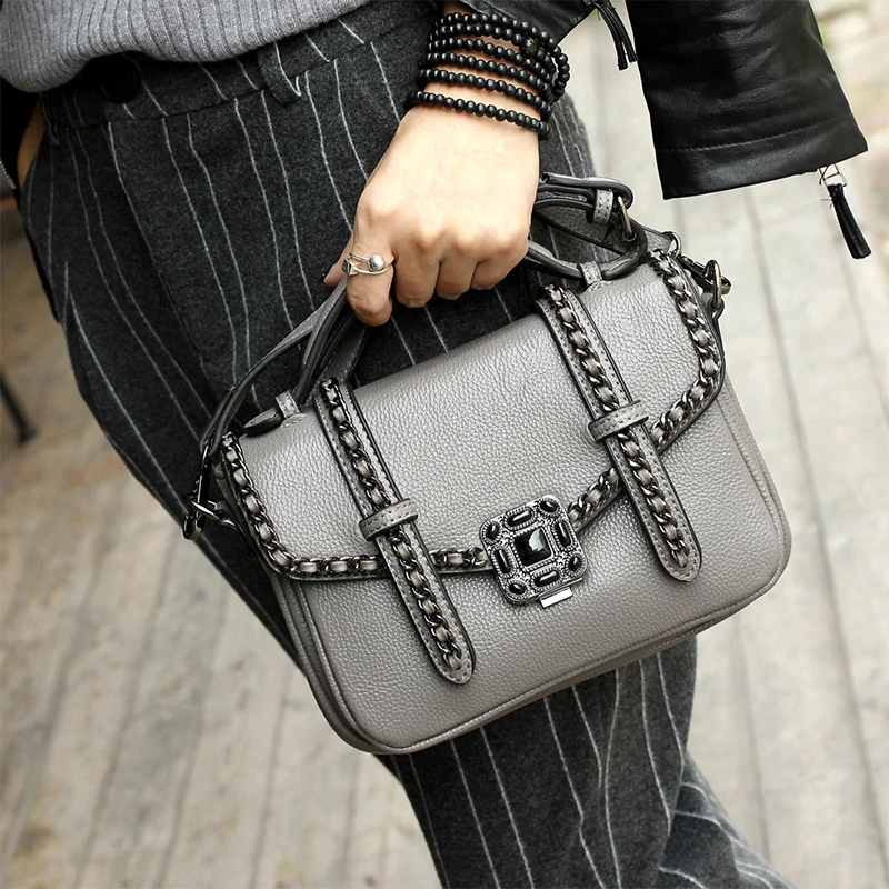 

Women fashion bags Chain decoration handbag PU LeatherRetro Messenger Bag