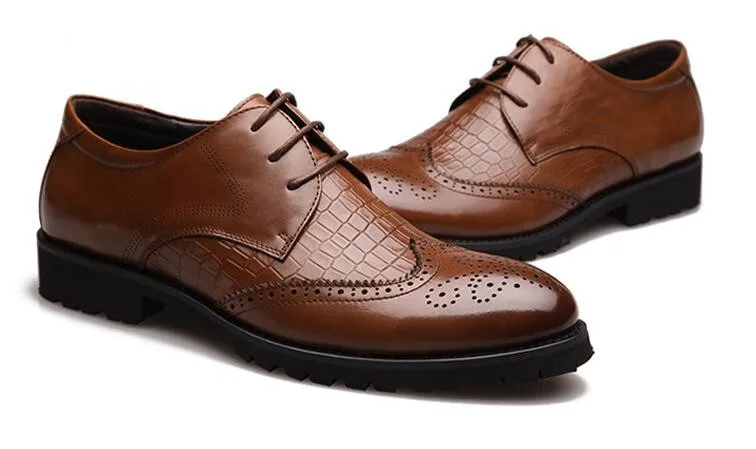 

NEW Brand Men Oxfords Shoes British Style Carved Genuine Leather Shoe Brogue Shoes Lace-Up Bullock Business Men's Flats