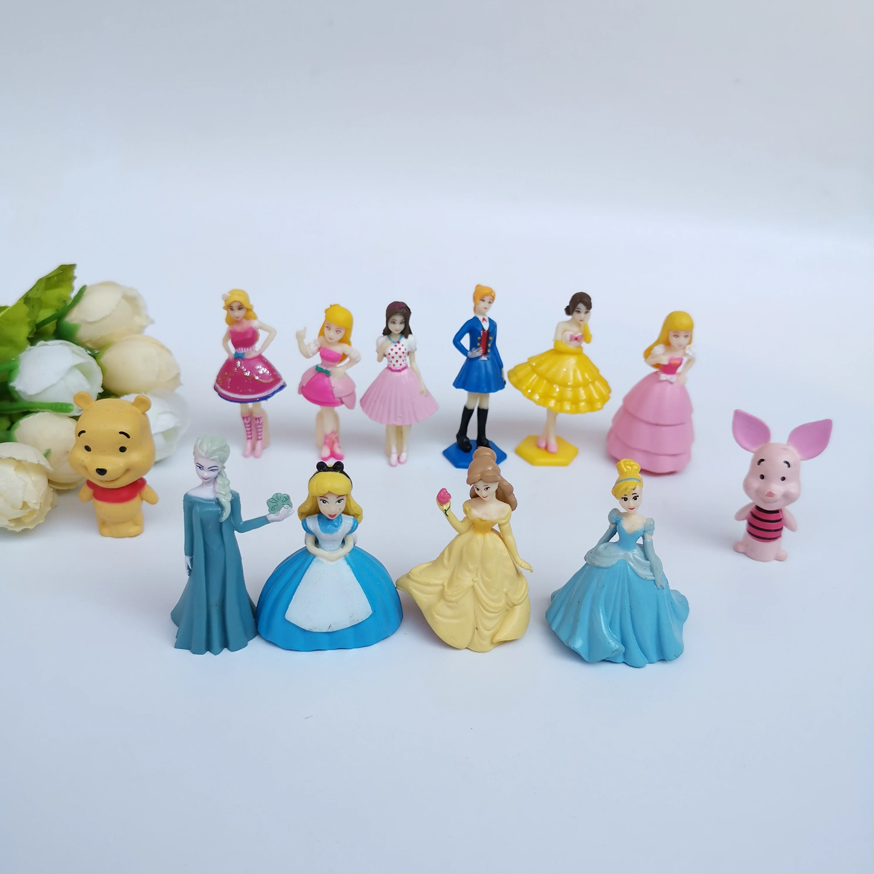 

new arrival 100pcs/lot lovely princess bear&pig action figures random mixed