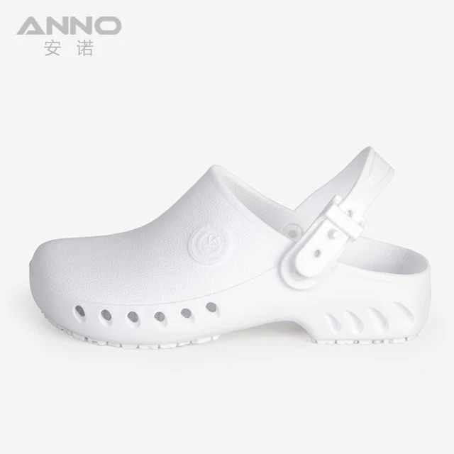 clinical clogs