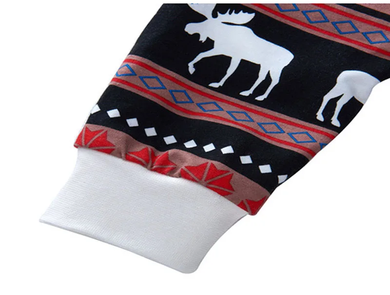 3440786334_244429229