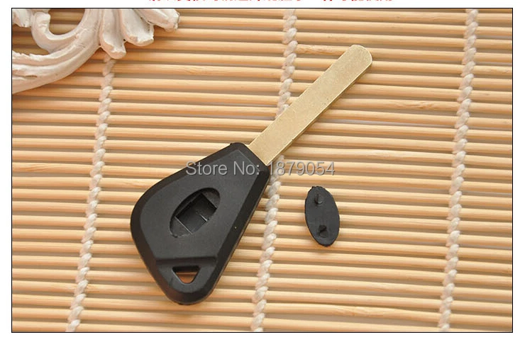 Subaru Forester Transponder key case shell  (4).jpg