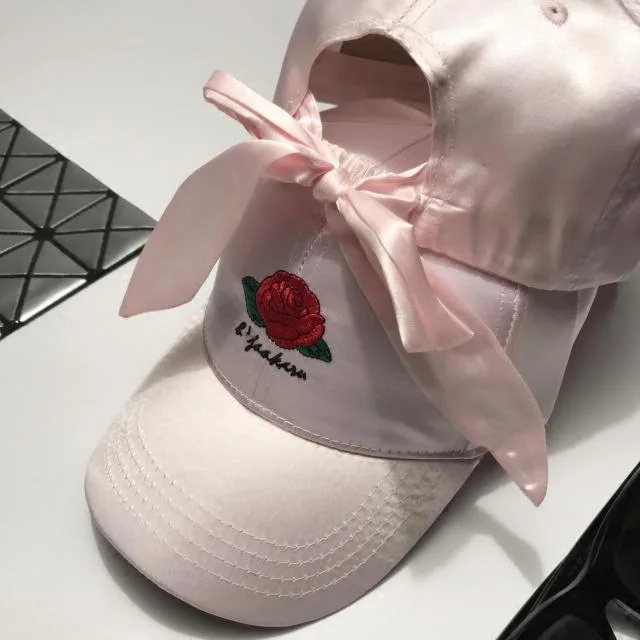 Prix pour 2017 printemps et d'été nouvelle femme coton fer hoop fleur pentagramme casquette de baseball En Plein Air loisirs voyage soleil-preuve chapeau Prix pour 2017 printemps et d'été nouvelle femme coton fer hoop fleur pentagramme casquette de baseball En Plein Air loisirs voyage soleil-preuve chapeau