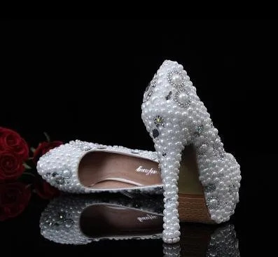 Г.; роскошные белые свадебные туфли со стразами на высоком каблуке с жемчугом тапочки Дамская обувь на высоком каблуке Для женщин Туфли под платье Beauterful обувь