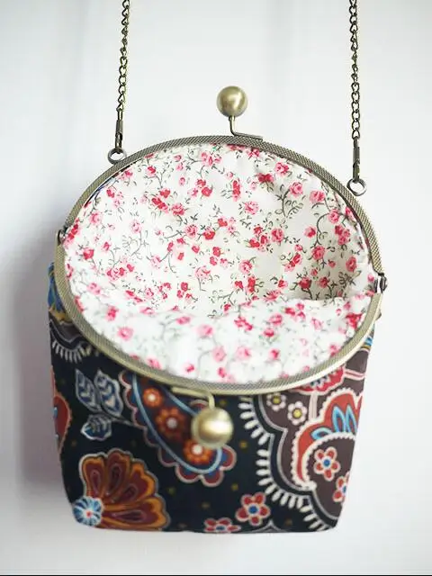Винтажная женская сумка-мессенджер на цепочке с принтом кофейного цветка и золотым металлическим каркасом для мобильного телефона