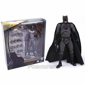 

MAFEX NO.017 DC COMICS Batman v Superman: Dawn of Justice Batman PVC Action Figure Collectible Model Toy 16cm