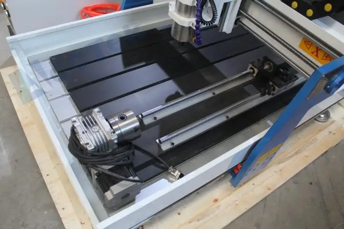 Горячая Распродажа мини фрезерные машины с 1.5kw мотор шпинделя деревообрабатывающие машины