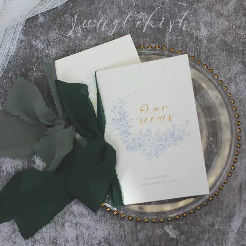 2 книги, наши обеты, свадебные подарки, реквизит для фотосессии, для невесты и жениха, карта клятвы, романтическая Золотая буква, розовая, синяя, белая лента - Цвет: green and dark green